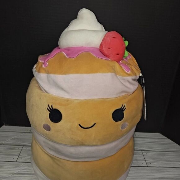 Squishmallow Sawtelle LARGE Strawberry Shortcake Pancake Collectible Plush Toy - Picture 3 of 11